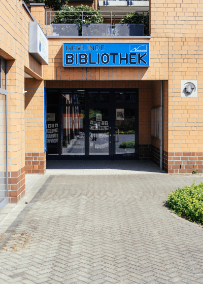 Außenansicht der Bibliothek in Elmpt