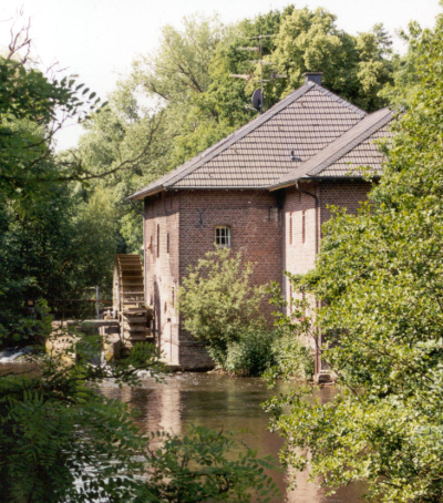 Brempter Mühle mit der Schwalm