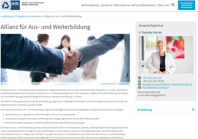 Screenshot von der Internetseite IHK, zwei Personen schütteln sich die Hände, Kontaktdaten und Bild von der zuständigen Ansprechpartnerin